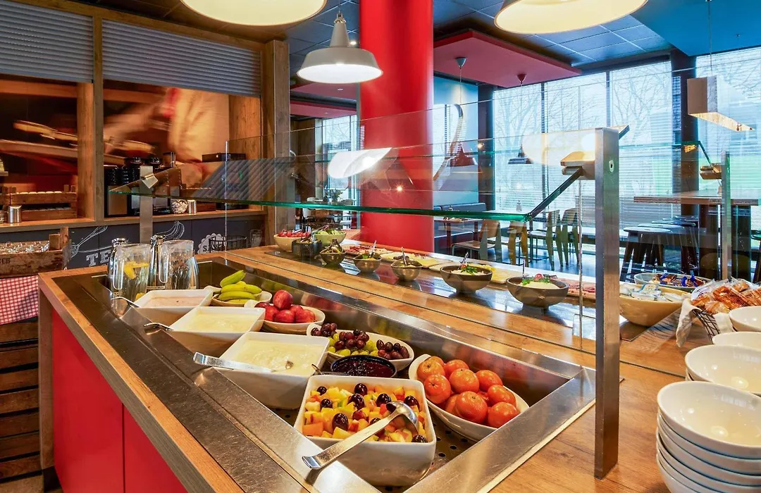 B&B Hotel Frankfurt-Messe-1